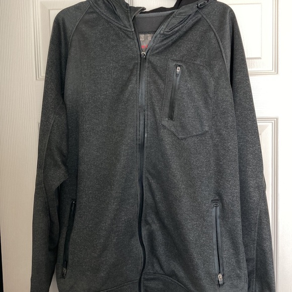 Warm fleece zip-up - Picture 2 of 5